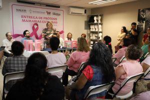 $!Tomateros entrega donativo en pro de la lucha contra el cáncer de mama