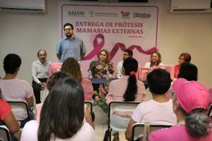 $!Tomateros entrega donativo en pro de la lucha contra el cáncer de mama