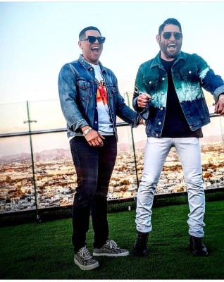 Pancho Barraza y Grupo Firme graban video musical en Mazatlán