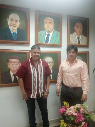 Gilberto Martínez y Alberto Ramírez, del Grupo Andart, preparán la exposición “Mazatlán y su Centro Histórico”.