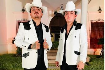 Los Dos Carnales recientemente presentan material nuevo. Fotos: Tomadas del Facebook del grupo.