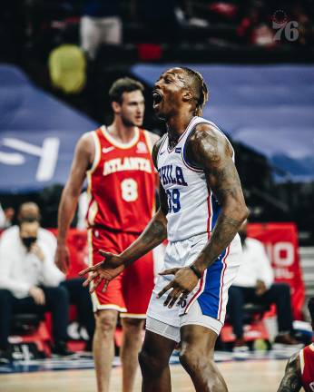 La victoria cumple con una formalidad: clasifica a los 76ers a los Playoffs.