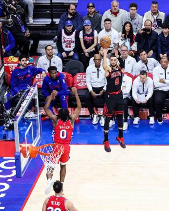 Zach LaVine estuvo indomable con 41 puntos.