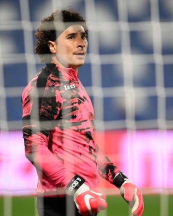 Memo Ochoa tuvo una buena actuación.
