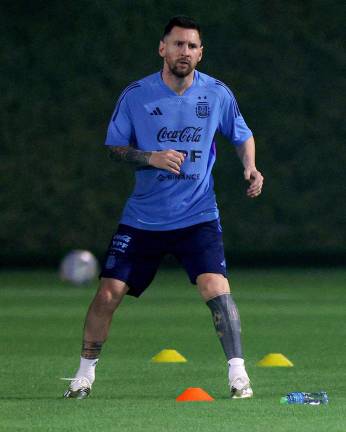 Lionel Messi entrenó en solitario este sábado.