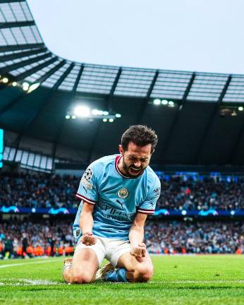 Bernardo Silva marca doblete.