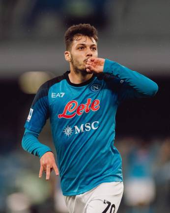 Napoli golea al Inter.