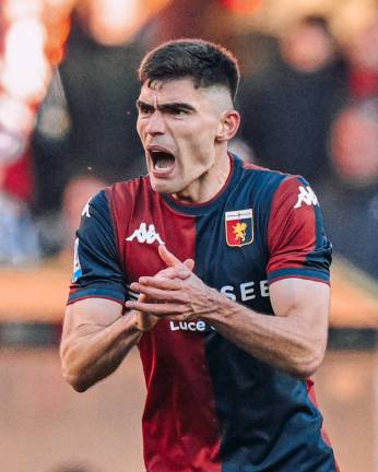 El defensor mexicano Johan Vásquez anotó el gol del empate 1-1 para el Genoa en los minutos finales del partido contra Empoli.