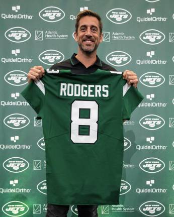 Aaron Rodgers es presentado con Jets.