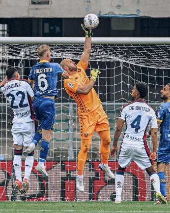 Johan Vásquez disputa todo el juego.