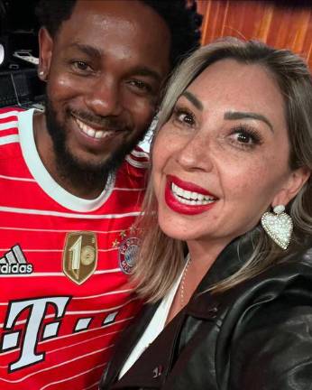 Deyra Barrera con Kendrick Lamar.