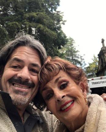 Pato Levy y Talina Fernández luego del momento en que esparcieron las cenizas.
