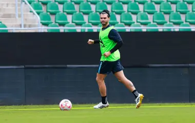 Nicolás Benedetti y el Mazatlán FC buscarán la victoria en su visita al León, la noche de este martes.