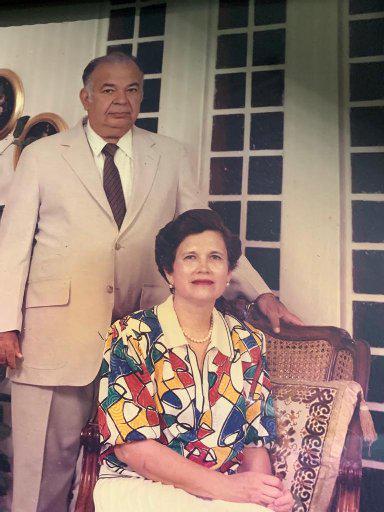 $!Enrique Murillo, junto a su esposa Pompi Rogers de Murillo.