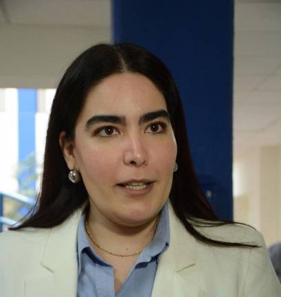 Kenia Inzunza dice que la relevancia de la sostenibilidad en las organizaciones radica en su capacidad para fomentar la responsabilidad ambiental.