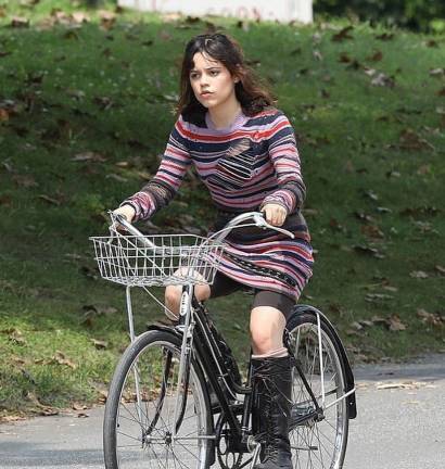 Jenna Ortega en el rodaje.