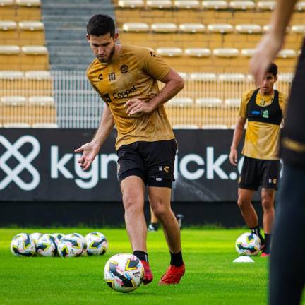 Dorados de Sinaloa viene de disputar una Liguilla con Sebastián Abreu como DT.