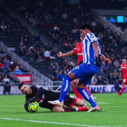 Rayados y Diablos Rojos no se hacen daño.