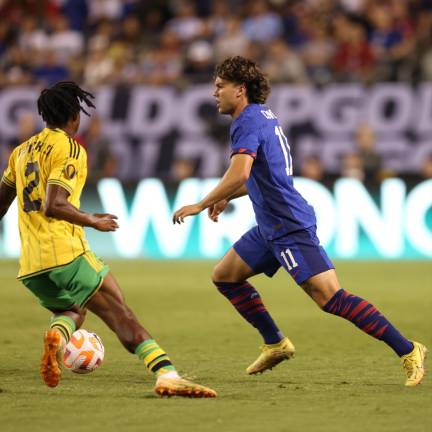 Estados Unidos y Jamaica empatan a un gol.