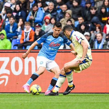 El mexicano Hirving “Chucky” Lozano fue titular por el Napoli.