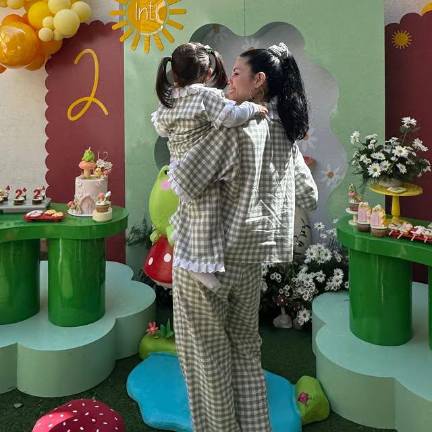 Cazzu celebra el cumpleaños de su hija Inti.