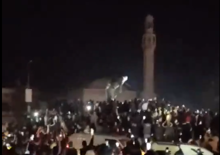 Bashar Assad huye de Siria; insurgentes entran a Damasco