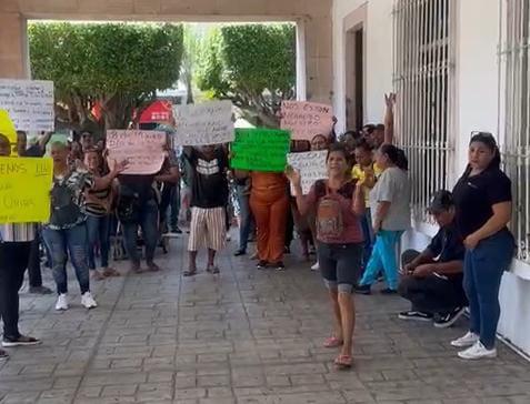 Habitantes de las invasiones Canaco y Ampliación Urías piden medidores individuales de la luz