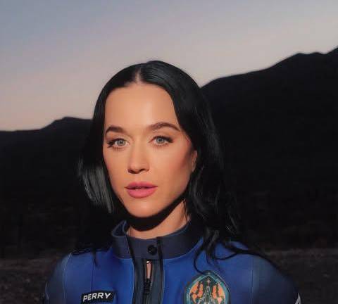 Katy Perry está lista para subir al espacio.