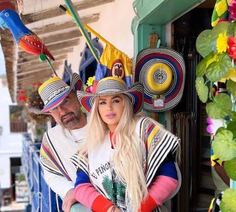 Vicente Fernández Jr. y Mariana González.