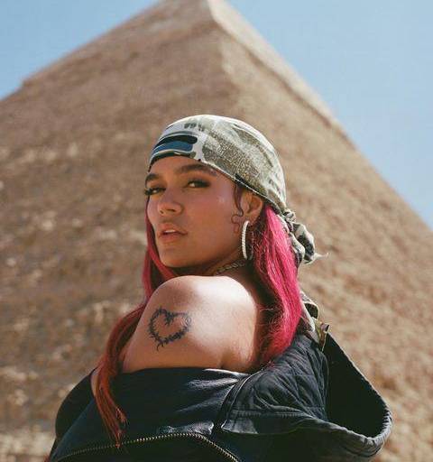 Revela Karol G detalles de su nuevo álbum