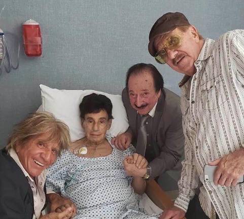 Los Hermanos Castro