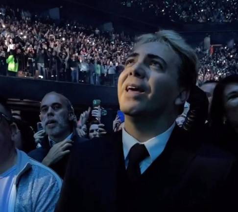 Cristian Castro en el último concierto de Luis Miguel en Argentina.
