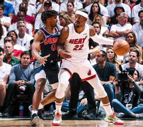 Jimmy Butler volvió a ser figura para el Heat de Miami.