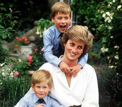 Diana de Gales con sus hijos Guillermo y Harry.