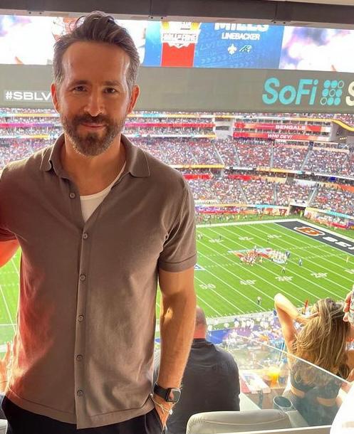 $!Famosos asisten al Super Bowl 2022