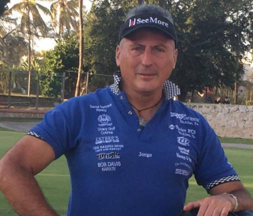Jorge Mendoza estuvo presente en el Torneo de Golf con Caddies en el puerto.