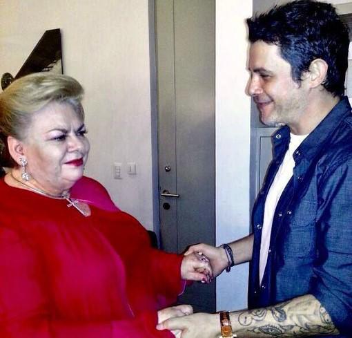 $!Reaccionan famosos a muerte de Paquita la Del Barrio