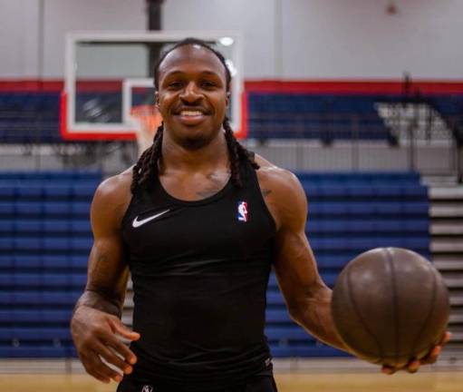 Charles Jay-R Strowbridge será uno de los elementos de Venados Basketball para este 2023.