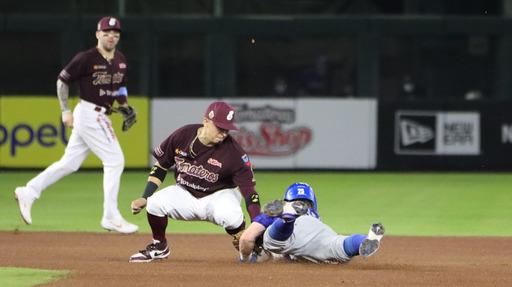 $!Tomateros de Culiacán toma oxígeno en la Serie Final de la LMP, tras vencer a Charros de Jalisco