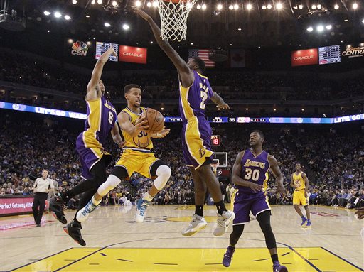 Stephen Curry fue la gran figura en el histórico juego ganado por los Warriors de Golden State.