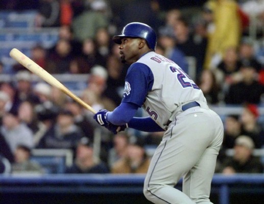 El boricua Carlos Delgado fue de los mejores bateadores de largo alcance en su época