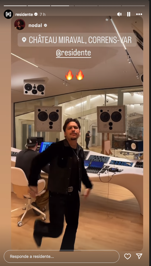 $!En sus historias, Residente comparte un clip donde aparece Nodal interpretando parte del tema.