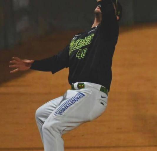 El bateo de Cañeros se apodera del tercero de la serie