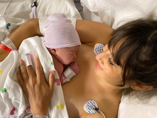 Hanna de las Ha*Ash presenta a su primera hija