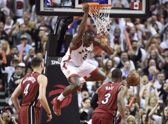 Lowry anota 35 y Toronto fulmina al Heat