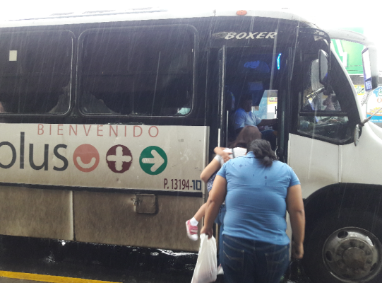 Desde hoy los camiones costarán un peso más.