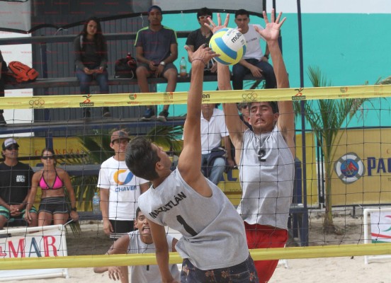 Dan Gaxiola y Uscanga oro a Mazatlán en Olimpiada Estatal de Voleibol de Playa 2017