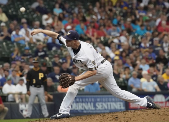 Corey Knebel llegó a 38 juegos repartiendo chocolates al hilo.
