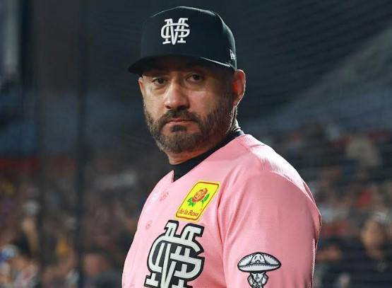 Adán Muñoz regresa a los guindas.