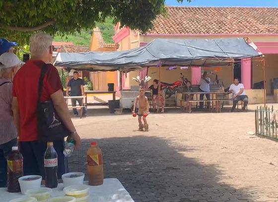 El evento se realizó en la plazuela de la comunidad.